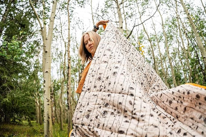 Kelty Biggie Blanket, 2 Person Large Insulated Camping Indoor Outdoor Travel Blanket and Ground Picnic Covering, Updated for 2022
