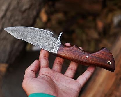 10″ Handmade Damascus Hunting Knife with Leather Sheath - Predator Hunter Damascus Steel Knife Ideal for Skinning, Camping and Outdoor - EDC Fixed Blade Bushcraft Knife Full Tang